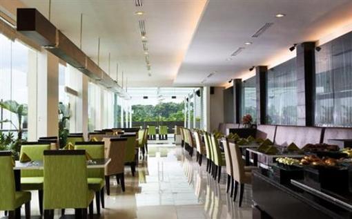 фото отеля Hotel Santika Bogor