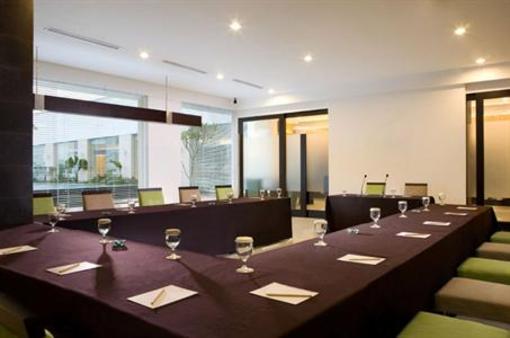 фото отеля Hotel Santika Bogor