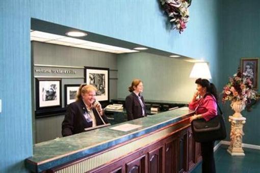фото отеля Hampton Inn Clarksville