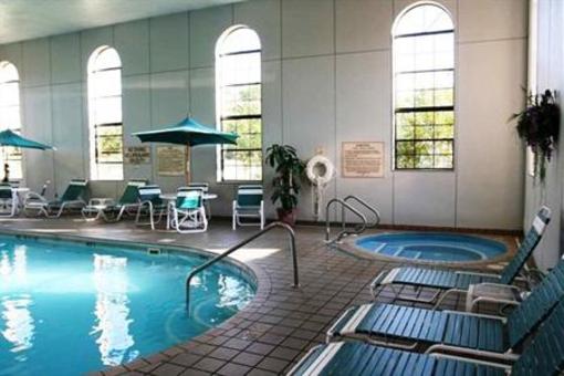 фото отеля Hampton Inn Clarksville