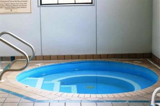 фото отеля Hampton Inn Clarksville