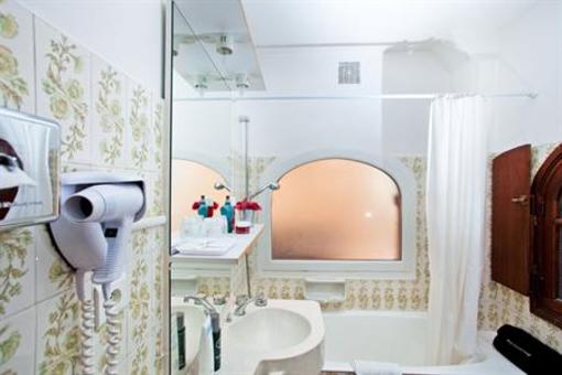 фото отеля Junior Hotel Toulouse