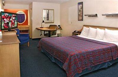 фото отеля Red Roof Inn & Suites Myrtle Beach