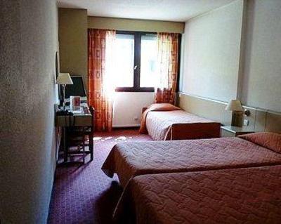 фото отеля Hotel Newport Villefranche-sur-Saone