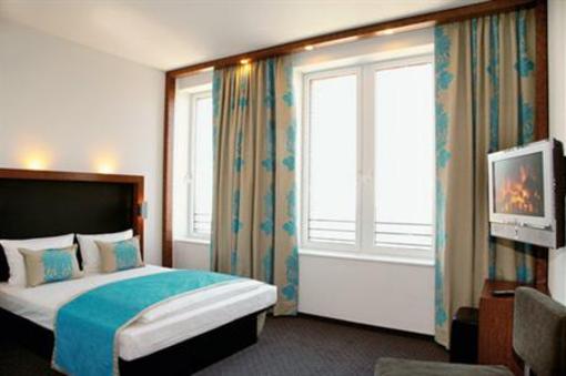 фото отеля Motel One Wiesbaden