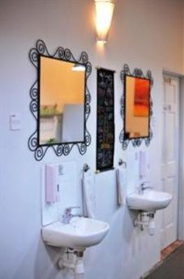 фото отеля Reggae Guest House 2
