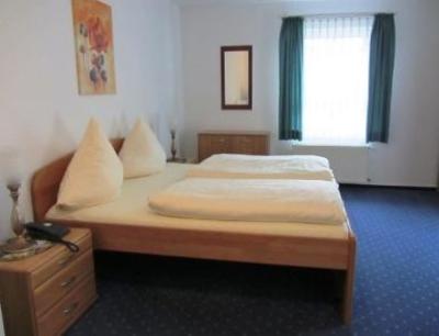 фото отеля Hotel Landhaus Schattner Landstuhl