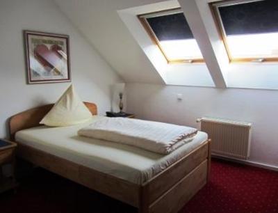 фото отеля Hotel Landhaus Schattner Landstuhl