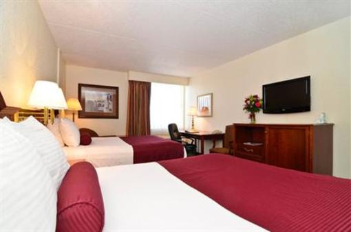 фото отеля BEST WESTERN Cooper's Mill Hotel