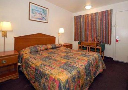 фото отеля Econo Lodge Street Bakersfield