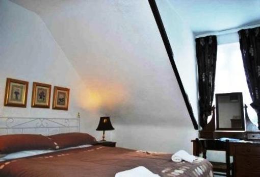 фото отеля Ocean Breeze Guest House Bournemouth