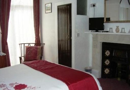 фото отеля Ocean Breeze Guest House Bournemouth