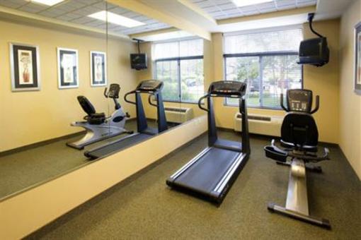 фото отеля Extended StayAmerica Chesapeake-Greenbrier Circle