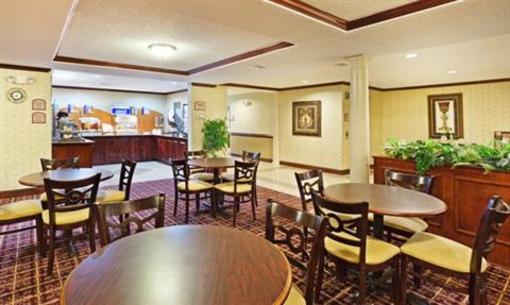 фото отеля Holiday Inn Express Winston-Salem
