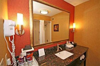 фото отеля Holiday Inn Express Winston-Salem