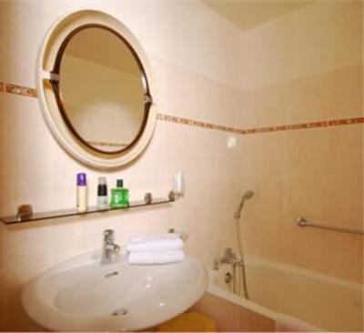 фото отеля Hotel Les Arolles Les Allues