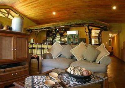 фото отеля Emdoneni Lodge