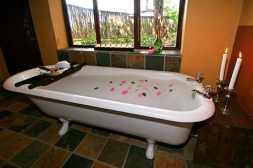 фото отеля Emdoneni Lodge