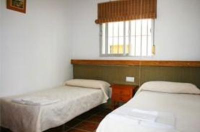 фото отеля Apartamentos El Roqueo Conil de la Frontera
