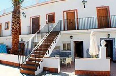 фото отеля Apartamentos El Roqueo Conil de la Frontera