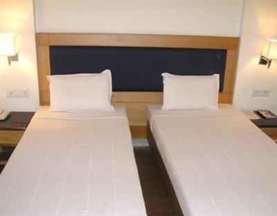 фото отеля Rukmini Riviera Hotel Hyderabad
