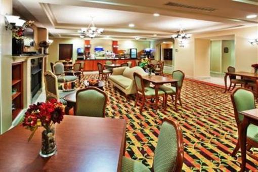 фото отеля Holiday Inn Express Hotel & Suites Westgate Mall Spartanburg