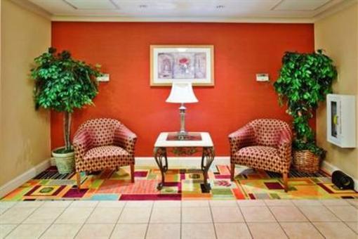 фото отеля Holiday Inn Express Hotel & Suites Westgate Mall Spartanburg