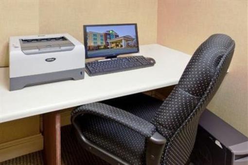 фото отеля Holiday Inn Express Hotel & Suites Westgate Mall Spartanburg