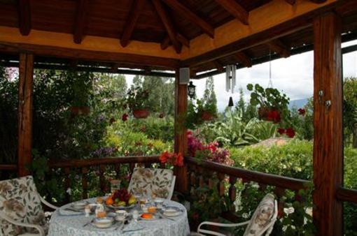 фото отеля Bed and Breakfast Tumbaco