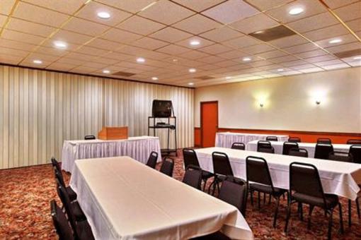 фото отеля BEST WESTERN The Falls Inn And Suites