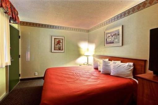 фото отеля BEST WESTERN The Falls Inn And Suites