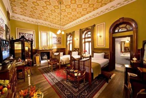 фото отеля WelcomHeritage Fernhills Palace Hotel Ooty
