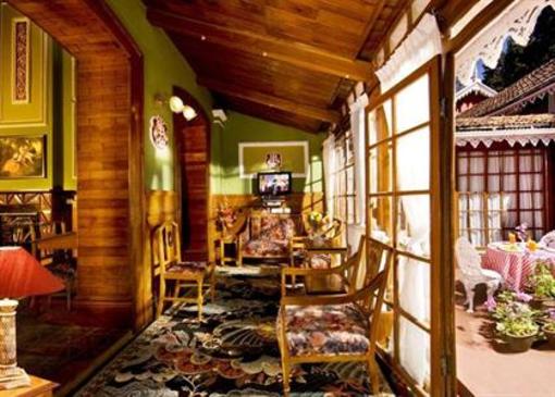 фото отеля WelcomHeritage Fernhills Palace Hotel Ooty