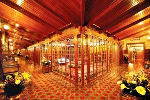фото отеля WelcomHeritage Fernhills Palace Hotel Ooty