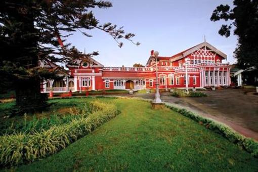 фото отеля WelcomHeritage Fernhills Palace Hotel Ooty