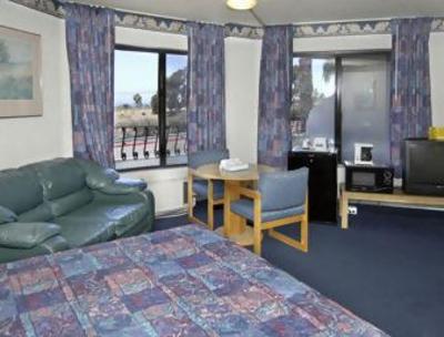фото отеля Travelodge Anaheim International Inn