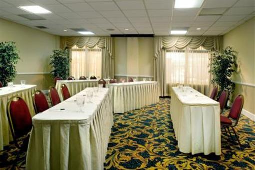 фото отеля Holiday Inn Port St. Lucie