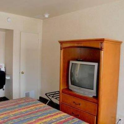 фото отеля Sunset Inn & Suites Los Angeles