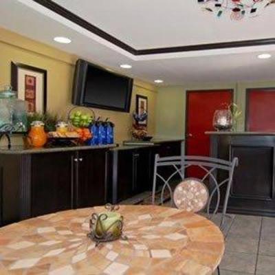 фото отеля Sunset Inn & Suites Los Angeles