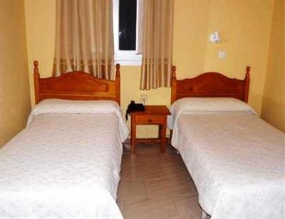 фото отеля Hostal Sierpes
