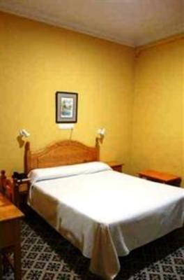 фото отеля Hostal Sierpes