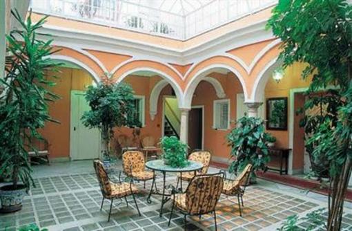 фото отеля Hostal Sierpes