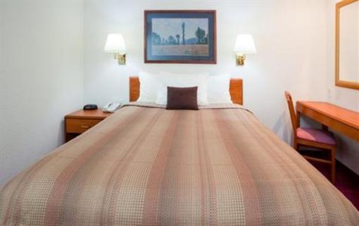фото отеля Candlewood Suites Appleton
