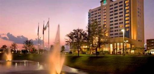 фото отеля Embassy Suites Houston - Energy Corridor