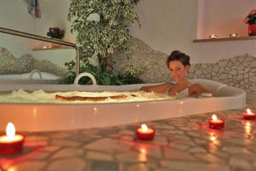 фото отеля Hotel Cesa Tyrol