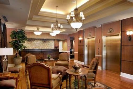 фото отеля Holiday Inn Express Savannah-Historic District