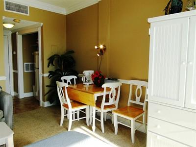 фото отеля Pirates Bay Condominiums Fort Walton Beach