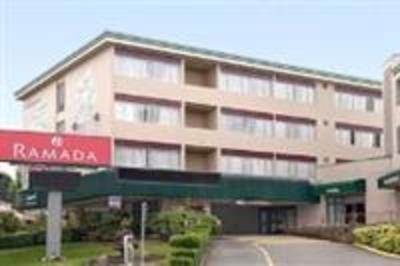 фото отеля Ramada Hotel & Suites Metrotown