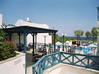 Roussos Beach Hotel Kamari