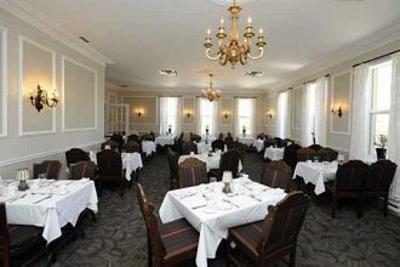 фото отеля Elm Hurst Inn Ingersoll